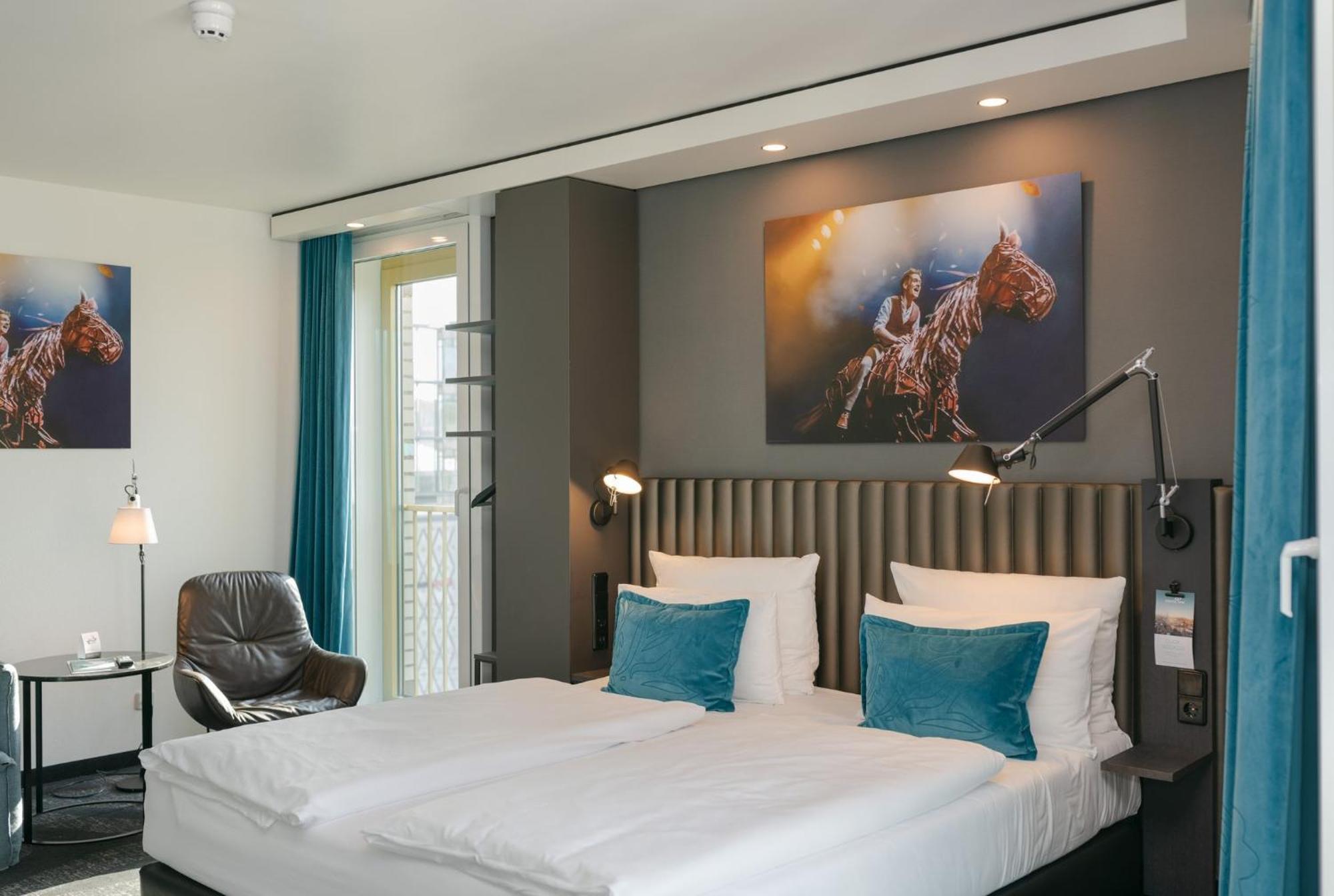 Motel One Berlin Ku'Damm Exterior foto