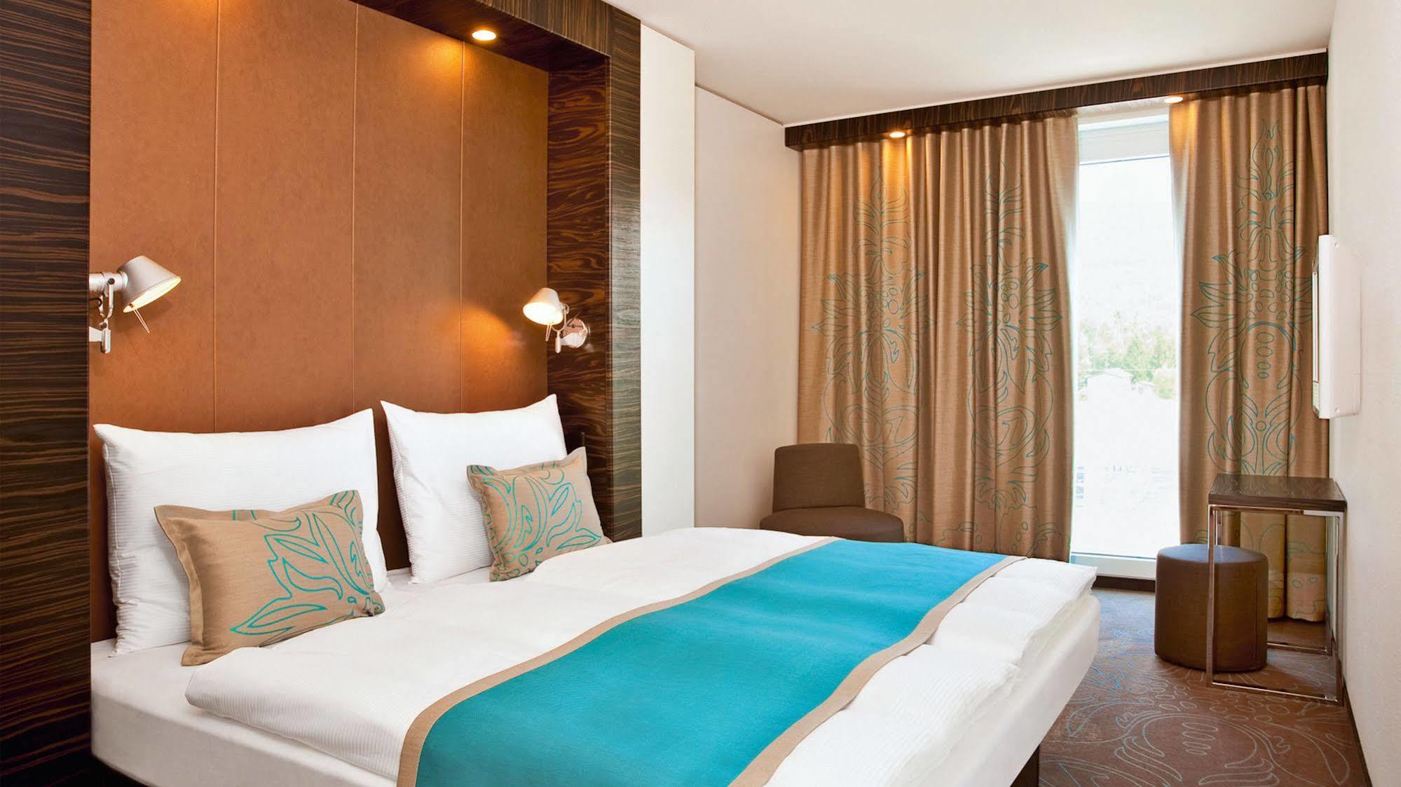 Motel One Berlin Ku'Damm Exterior foto